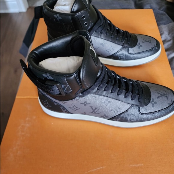 Louis Vuitton shoes - Picture 4 of 6